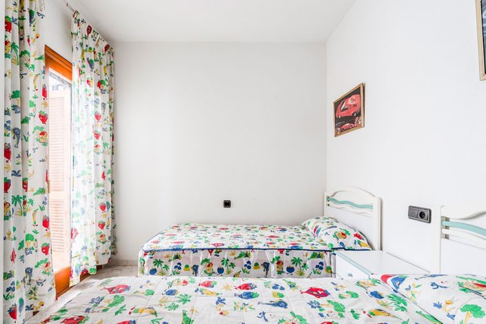 Image No.12-2 Bed Townhouse for sale