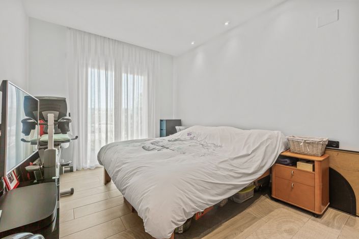 Image No.17-3 Bed Villa for sale