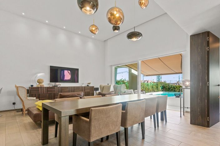 Image No.10-3 Bed Villa for sale