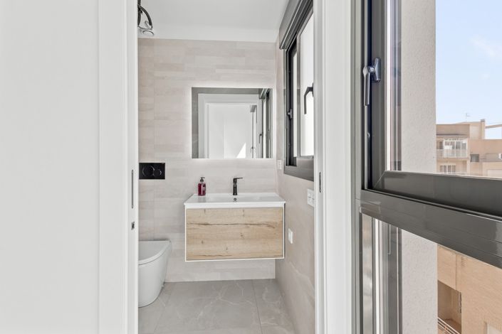 Image No.10-Appartement de 2 chambres à vendre à Torrevieja