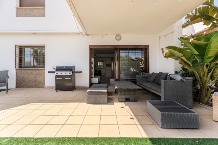 Image No.22-3 Bed Property for sale