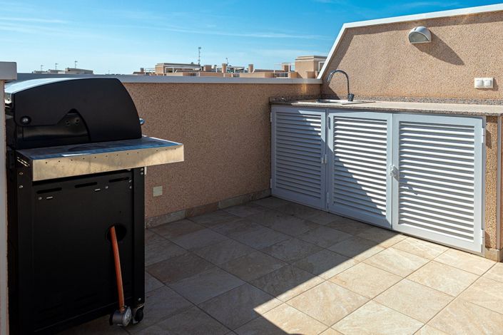 Image No.26-3 Bed Penthouse for sale