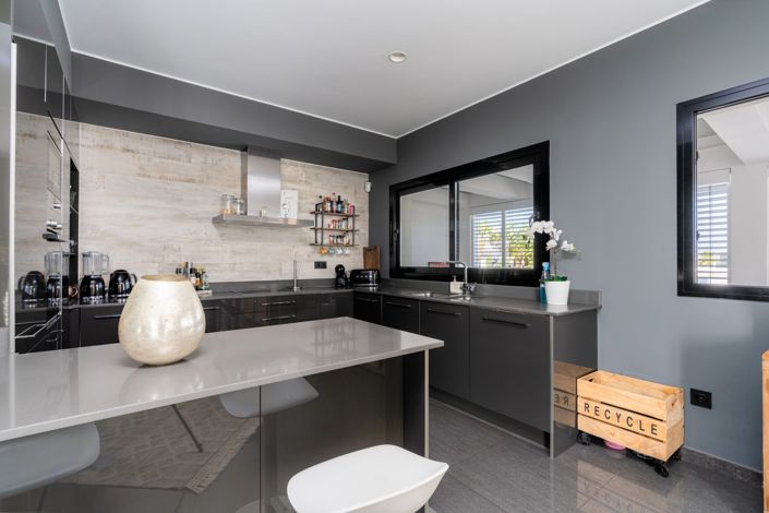 Image No.14-7 Bed Villa for sale