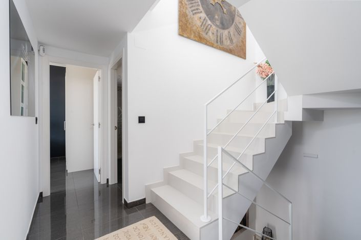 Image No.26-7 Bed Villa for sale