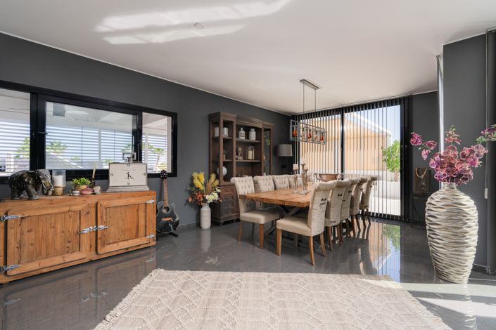 Image No.6-7 Bed Villa for sale