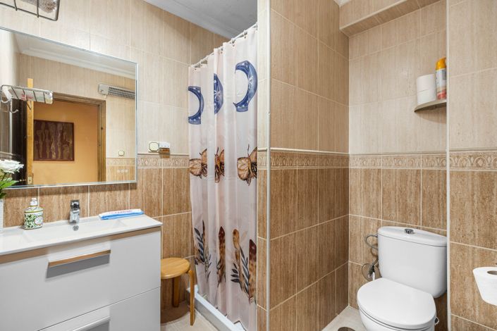 Image No.23-Villa de 8 chambres à vendre à L'Altet