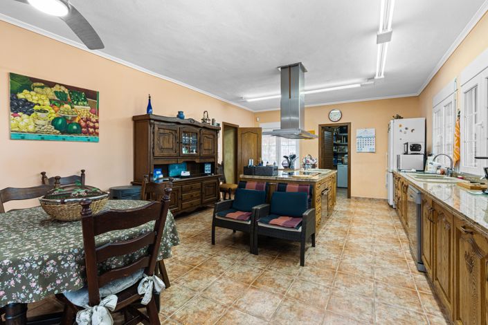 Image No.5-Villa de 8 chambres à vendre à L'Altet