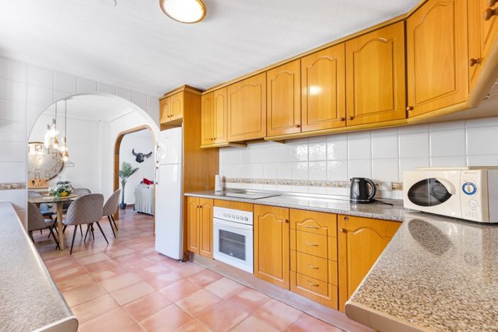 Image No.28-3 Bed House for sale