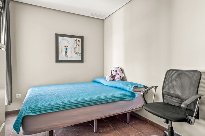 Image No.18-4 Bed Penthouse for sale