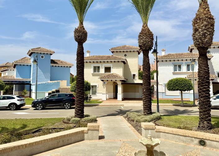 Image No.5-4 Bed Villa / Detached for sale