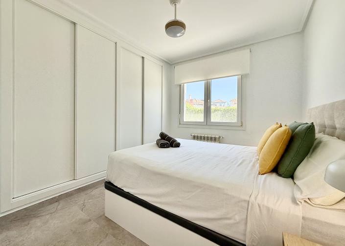 Image No.19-2 Bed Villa / Detached for sale