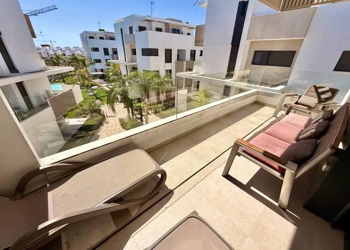 Image No.25-2 Bed Apartment for sale