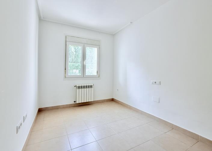 Image No.15-3 Bed Villa / Detached for sale