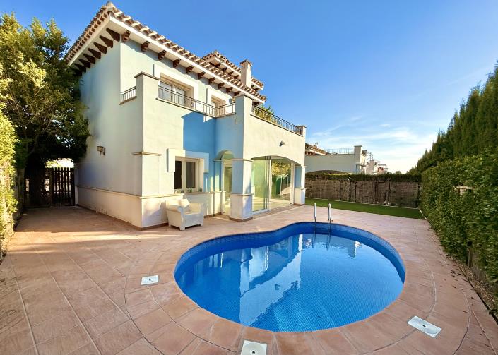 Image No.2-3 Bed Villa / Detached for sale