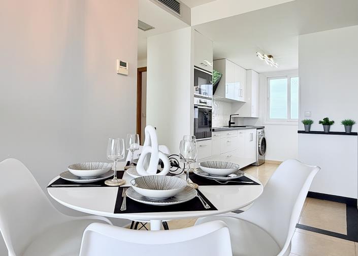 Image No.18-2 Bed Apartment for sale