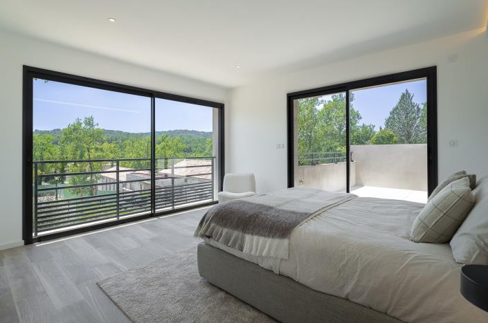 Image No.8-4 Bed Villa / Detached for sale