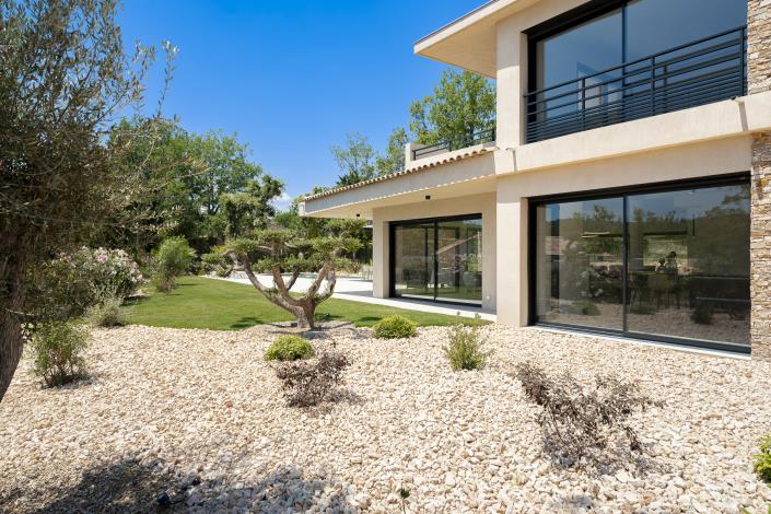 Image No.28-4 Bed Villa / Detached for sale