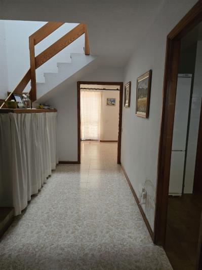 Image No.2-4 Bed Semi-Detached for sale