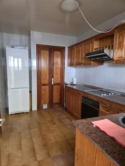 Image No.4-4 Bed Semi-Detached for sale