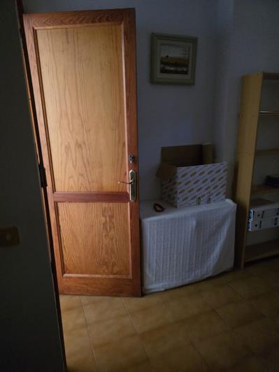 Image No.19-4 Bed Semi-Detached for sale