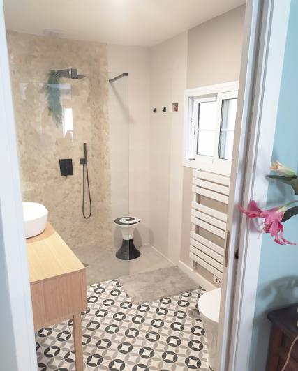 Image No.10-4 Bed Village House for sale