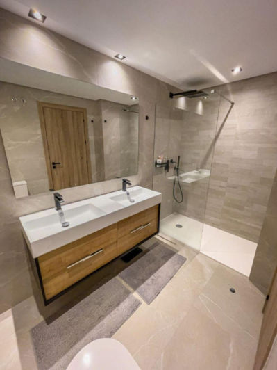 Image No.17-2 Bed Property for sale