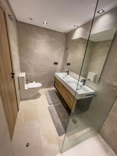 Image No.18-2 Bed Property for sale