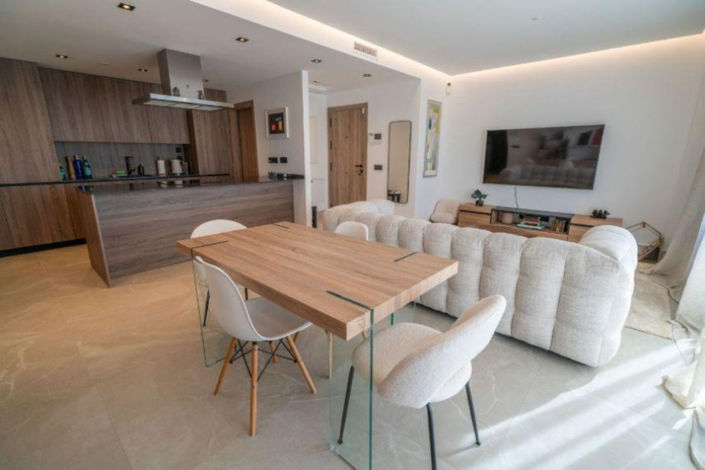 Image No.9-2 Bed Property for sale