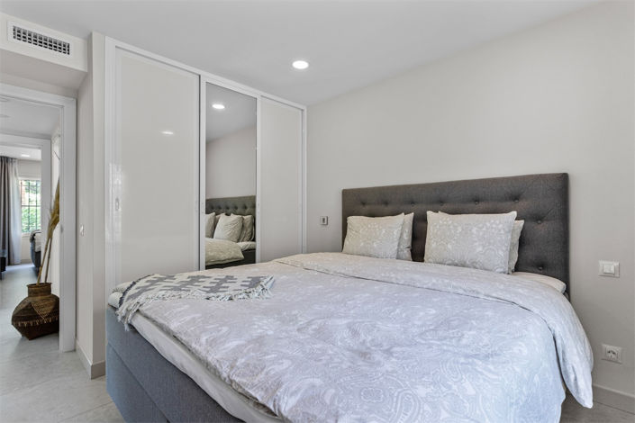 Image No.19-2 Bed Property for sale