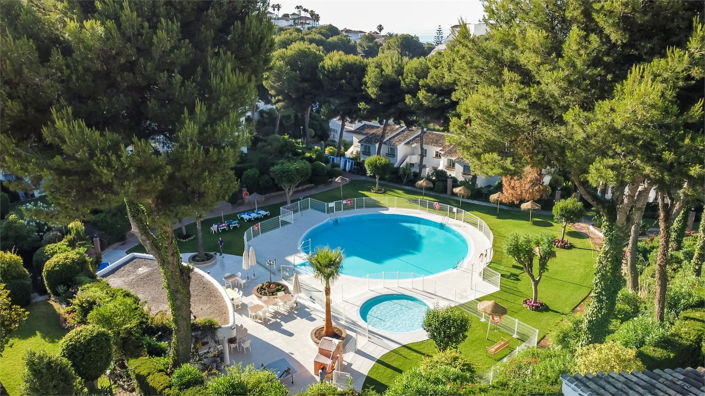 Image No.30-2 Bed Property for sale