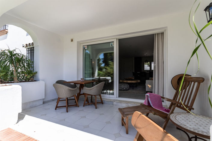 Image No.9-2 Bed Property for sale