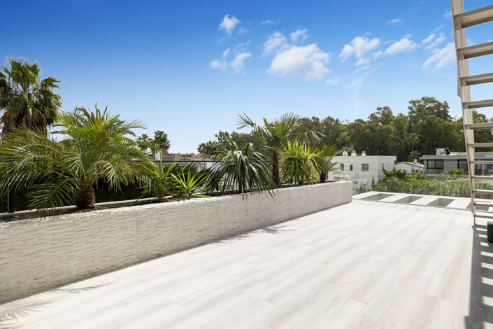 Image No.30-6 Bed Villa for sale