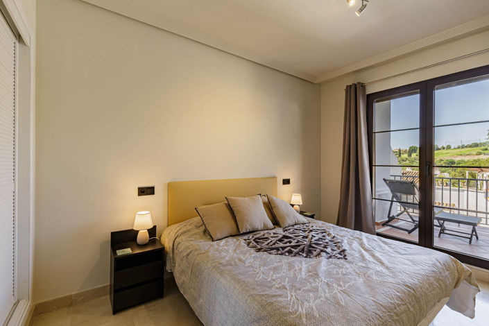 Image No.6-2 Bed Property for sale