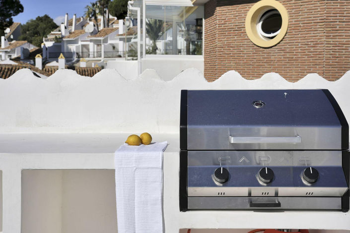 Image No.32-2 Bed Property for sale