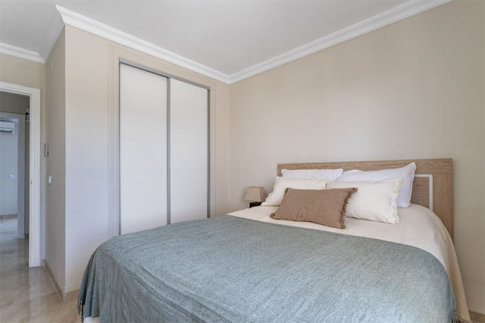 Image No.17-3 Bed Apartment for sale