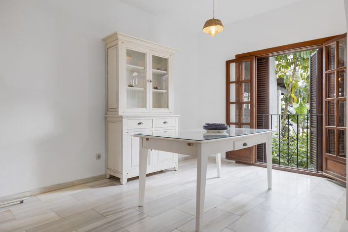 Image No.8-2 Bed Townhouse for sale