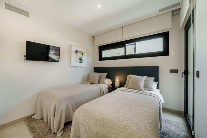 Image No.26-5 Bed Villa for sale