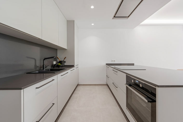 Image No.8-3 Bed Townhouse for sale