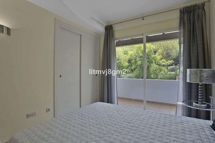 Image No.16-3 Bed House for sale