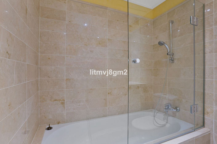 Image No.22-3 Bed House for sale