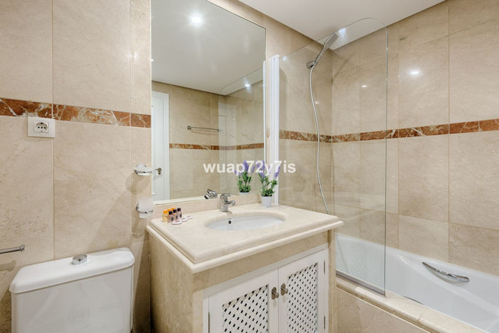 Image No.20-2 Bed Apartment for sale