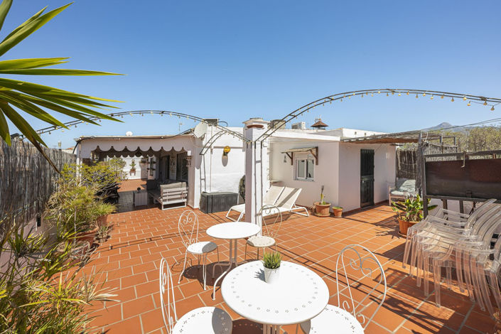 Image No.1-6 Bed Penthouse for sale