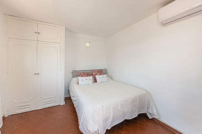 Image No.24-6 Bed Penthouse for sale