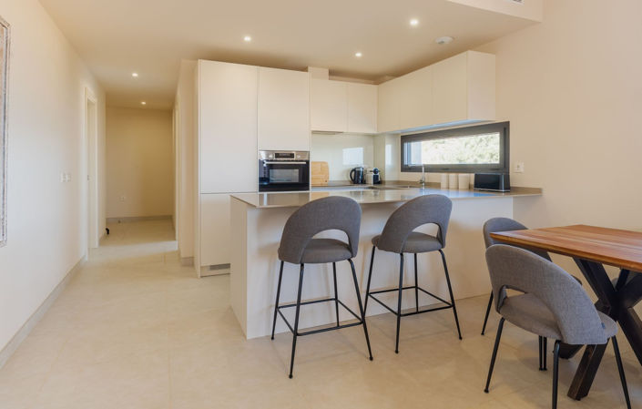 Image No.10-2 Bed Apartment for sale