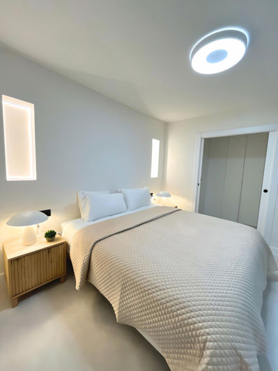 Image No.19-3 Bed Property for sale