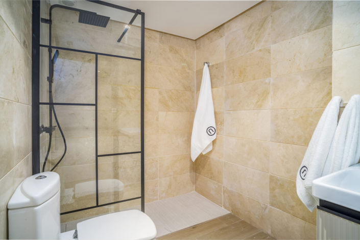 Image No.23-2 Bed Property for sale