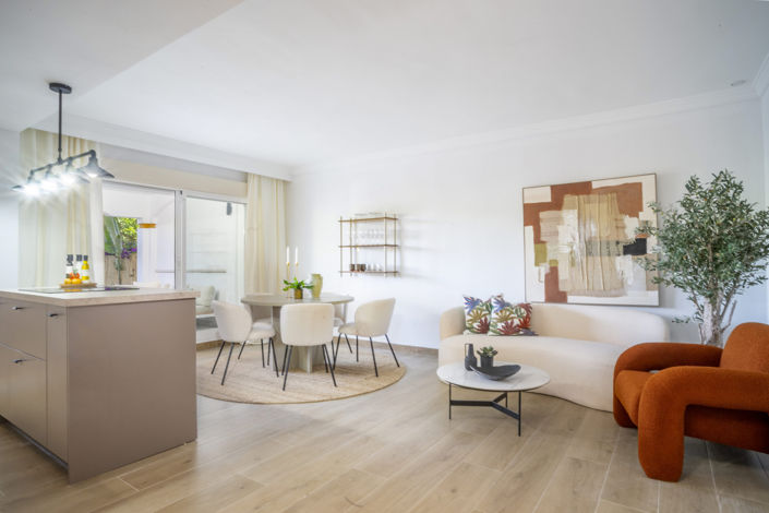 Image No.9-2 Bed Property for sale