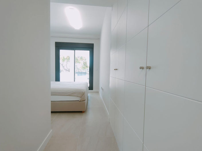 Image No.17-3 Bed Apartment for sale