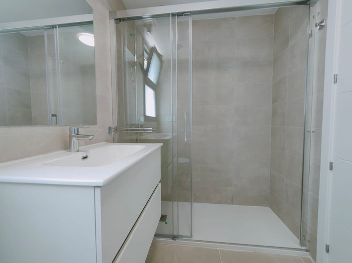 Image No.20-3 Bed Apartment for sale