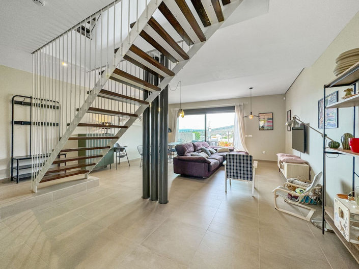 Image No.14-4 Bed Townhouse for sale